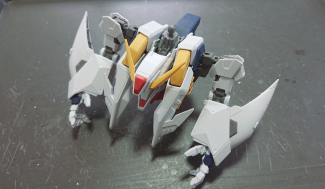 HGUC 1/144 Ξ（クスィー）ガンダム　上半身