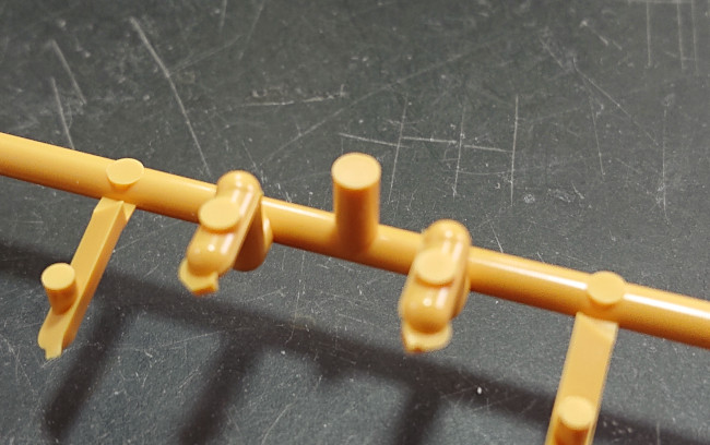 HGクスイーガンダム　黄色ランナー