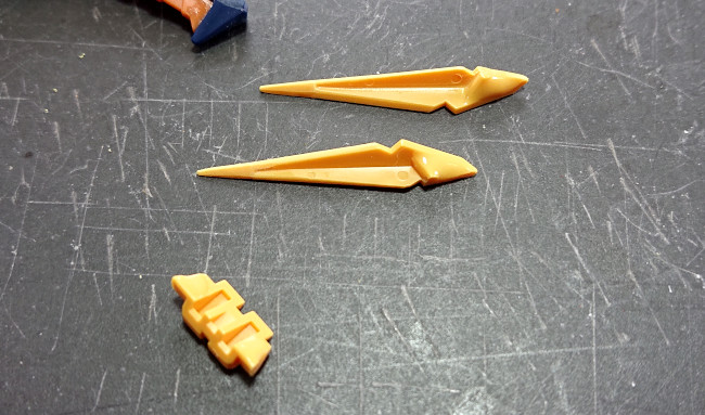 HGUC 1/144 Ξ(クスィー)ガンダム