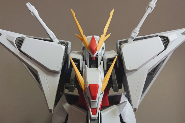 HGUC 1/144 Ξ(クスィー)ガンダム 上半身 正面