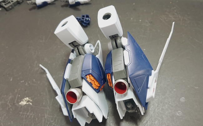 HGUC 1/144 Ξ(クスィー)ガンダム 脚部パーツ